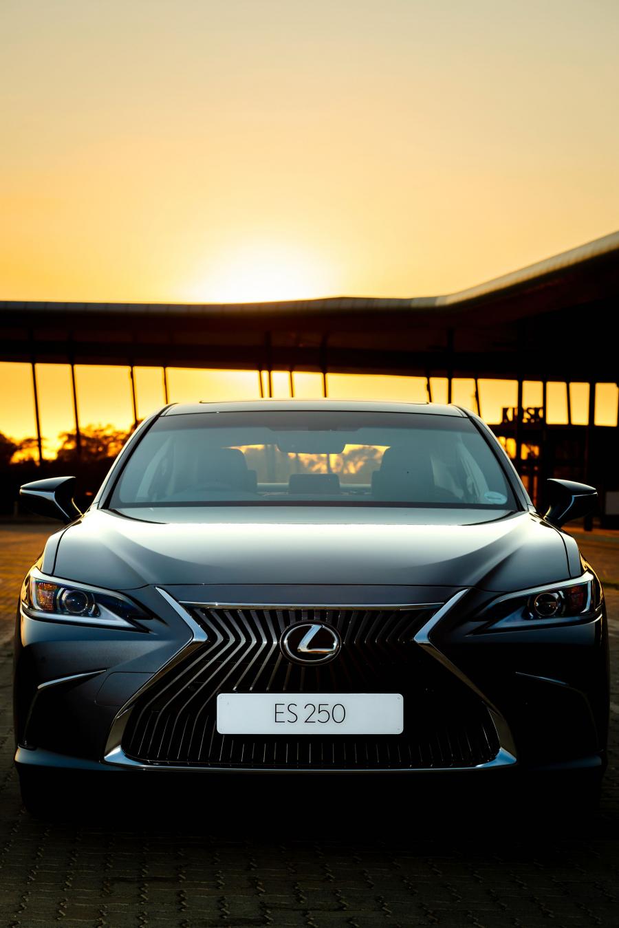  Lexus ES250 2018 года  (ZA) (фото 17 из 26)